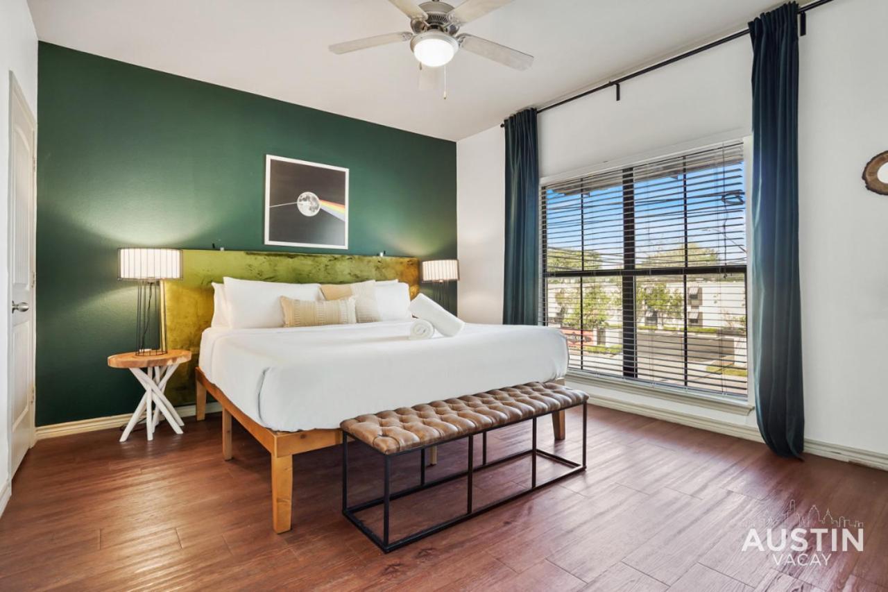 Stylish 4Br With Smart Tv And Free Garage Parking Appartement Austin Buitenkant foto